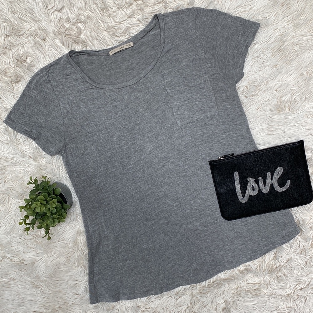 Active Basic SS Pocket Tee 💗 Gray